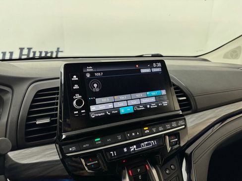 Used 2025 Honda Odyssey Elite image 17