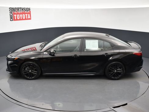 Used 2025 Toyota Camry SE FWD image 18