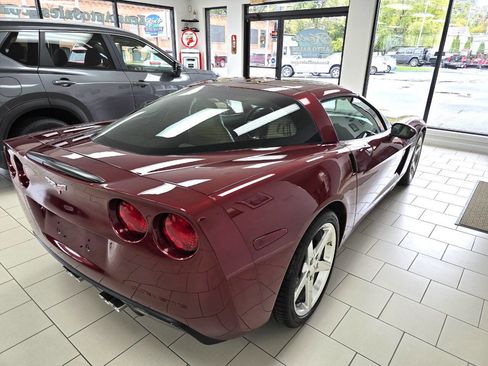 Used 2006 Chevrolet Corvette Coupe w/ Preferred Equipment Group image 7