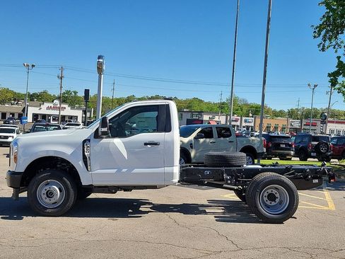 New 2026 Ford F350 XL AWD/4WD image 3
