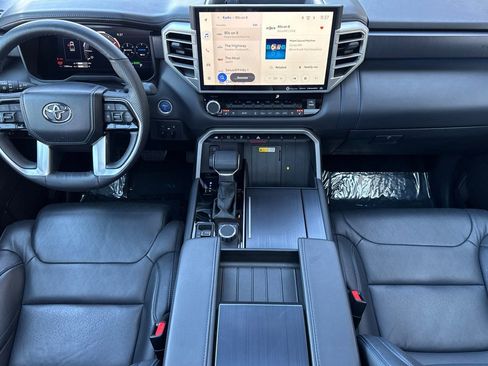 Used 2024 Toyota Tundra Platinum image 16