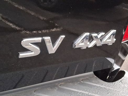 Used 2018 Nissan Frontier SV image 24