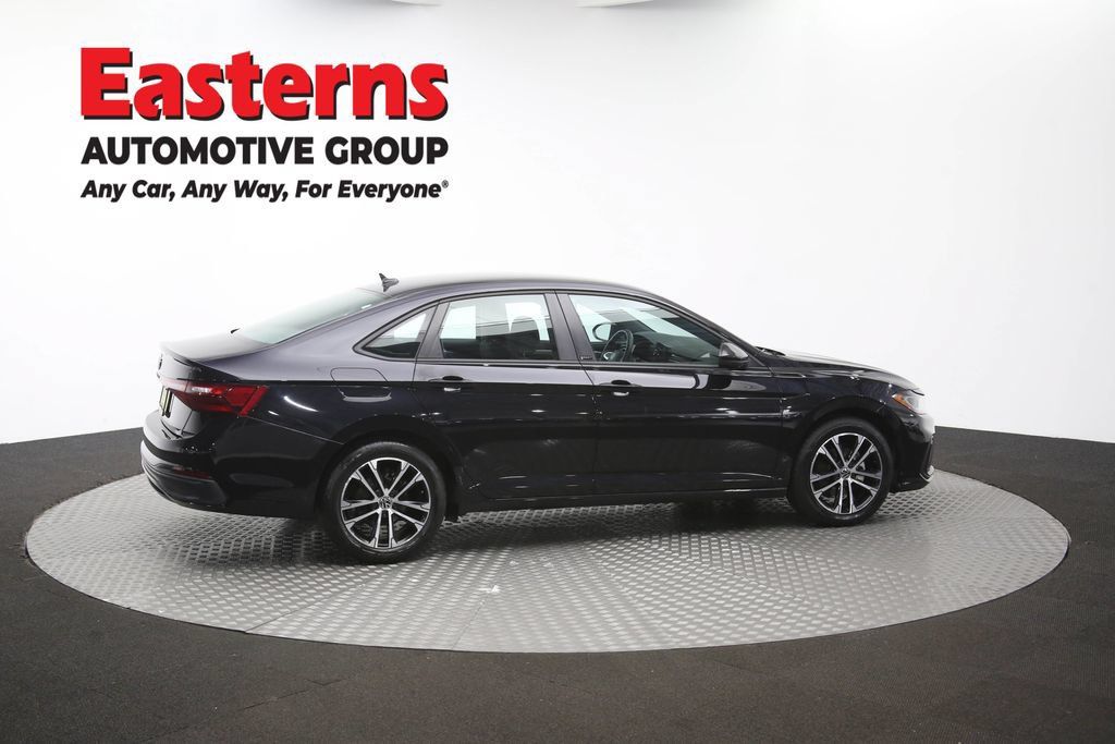 Used 2025 Volkswagen Jetta Sport FWD image 43