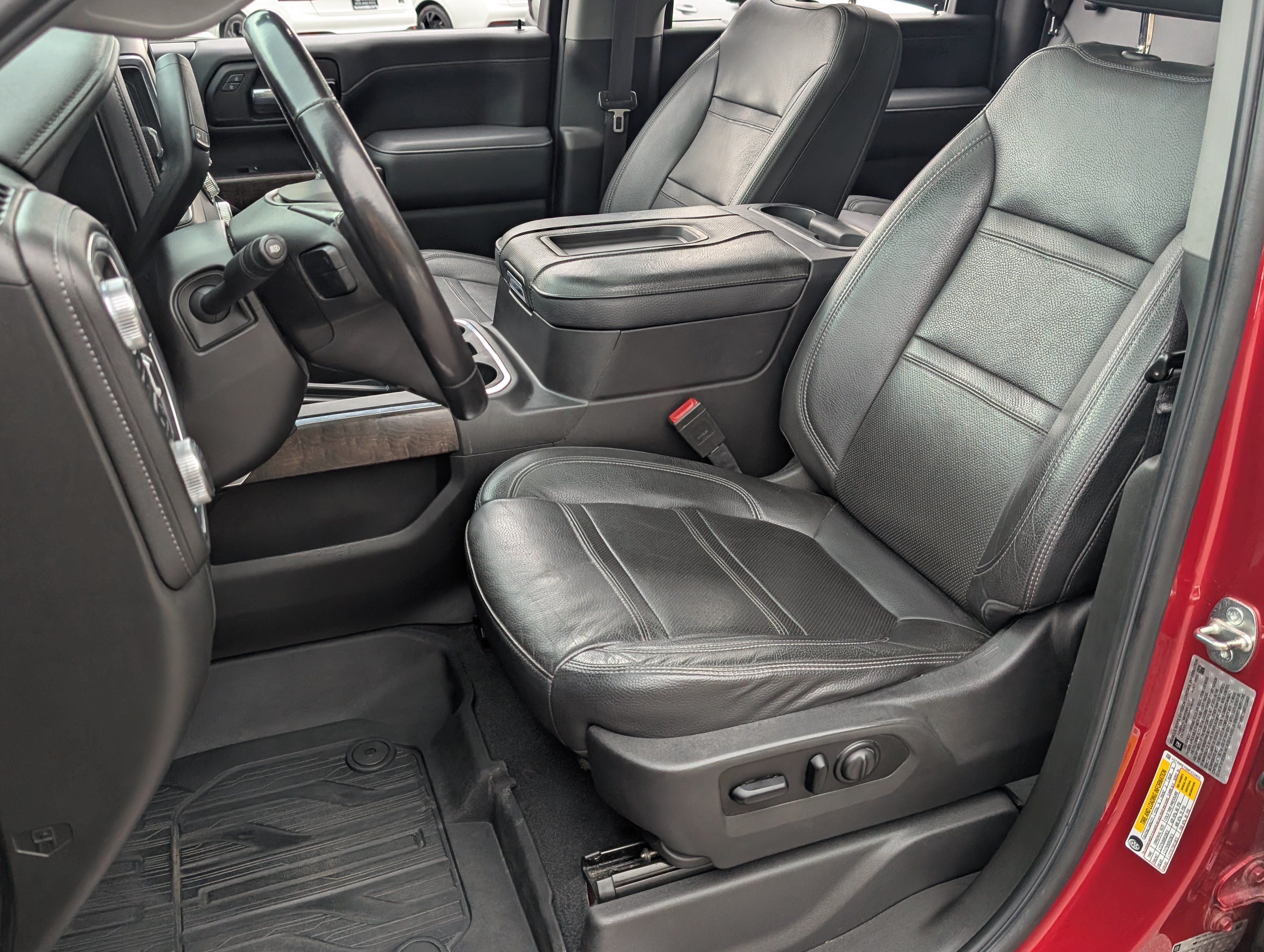 Used 2021 GMC Sierra 2500 Denali w/ Denali Ultimate Package AWD/4WD image 17