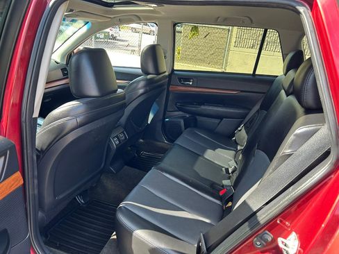 Used 2014 Subaru Outback 2.5i Limited AWD/4WD image 13