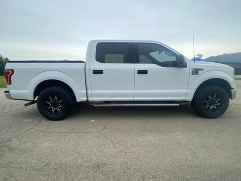 Used 2016 Ford F150 XLT RWD image 8