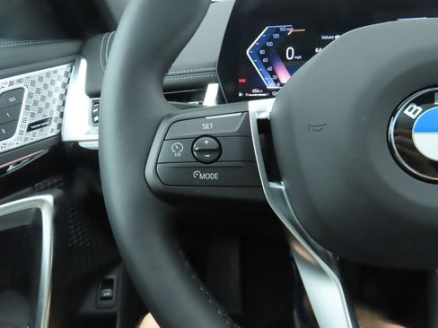 Used 2025 BMW X1 xDrive28i w/ Premium Package image 11