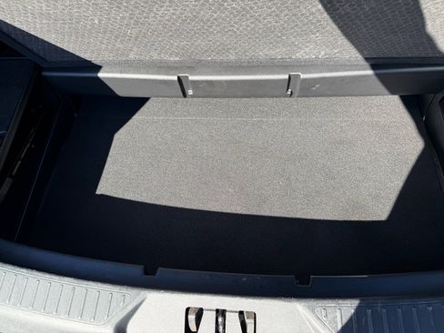 Used 2024 Ford Explorer Limited image 24