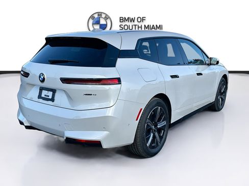 New 2026 BMW iX xDrive45 AWD/4WD image 6