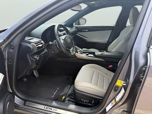 Used 2014 Lexus IS 350 w/ F Sport Package RWD image 6