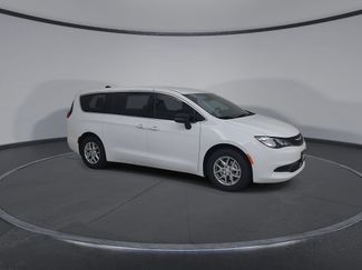New 2027 Chrysler Pacifica LX FWD video 2