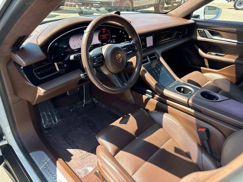 Used 2022 Porsche Taycan Turbo image 20