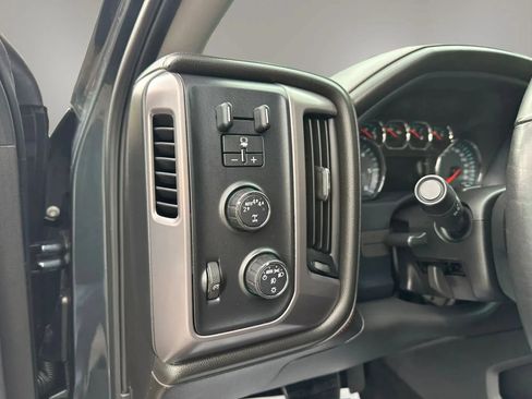 Used 2018 GMC Sierra 1500 SLT w/ All Terrain X Package AWD/4WD image 11