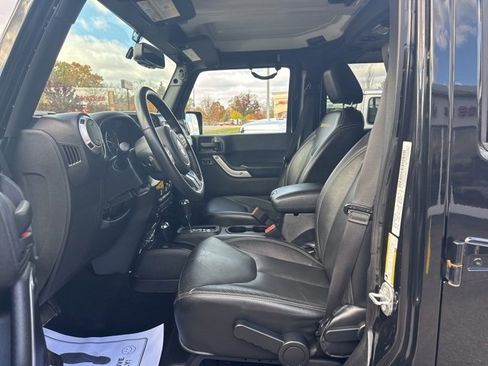 Certified 2016 Jeep Wrangler Unlimited Sahara w/ Connectivity Group image 12