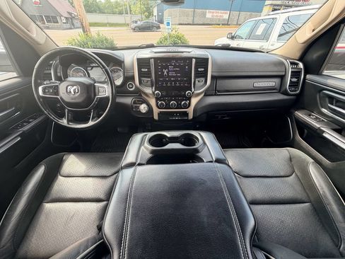 Used 2019 RAM 1500 Laramie AWD/4WD image 19