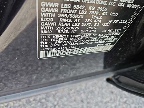 Certified 2021 Volkswagen Atlas Cross Sport SEL AWD/4WD image 14