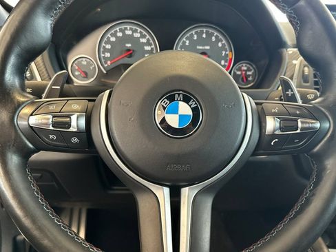 Used 2016 BMW M4 Convertible RWD image 20