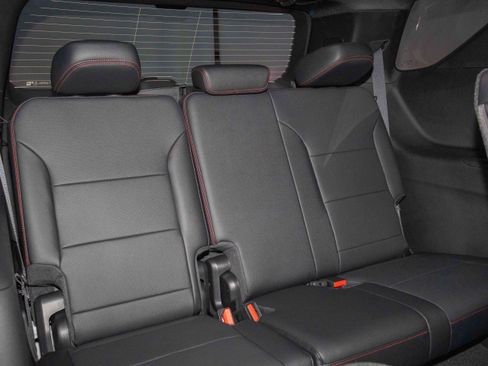 New 2026 Chevrolet Traverse RS w/ LPO, Floor Liner Package image 14