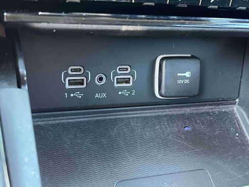 Used 2023 Jeep Grand Cherokee L Laredo w/ Luxury Tech Group I AWD/4WD image 11