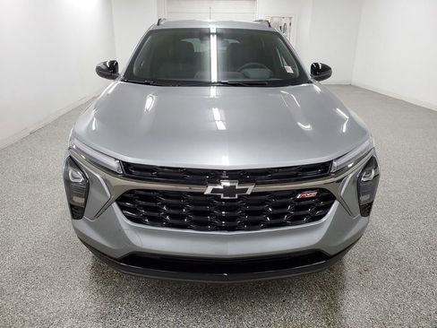 New 2026 Chevrolet Trax RS w/ Driver Confidence Package image 2