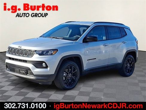 New 2026 Jeep Compass Latitude image 2