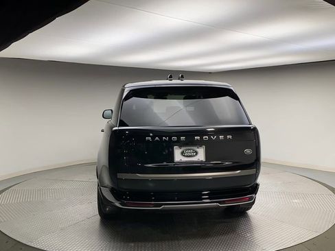 Used 2023 Land Rover Range Rover SE AWD/4WD image 7