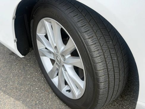 Used 2010 Lexus ES 350 FWD image 12