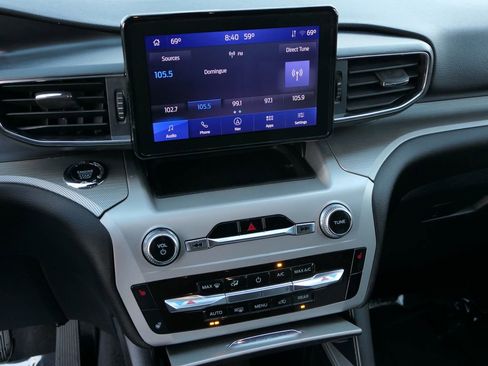 Used 2022 Ford Explorer XLT w/ Equipment Group 202A image 20