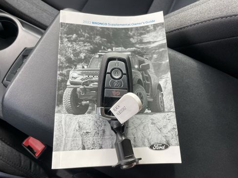 Used 2022 Ford Bronco Big Bend image 46
