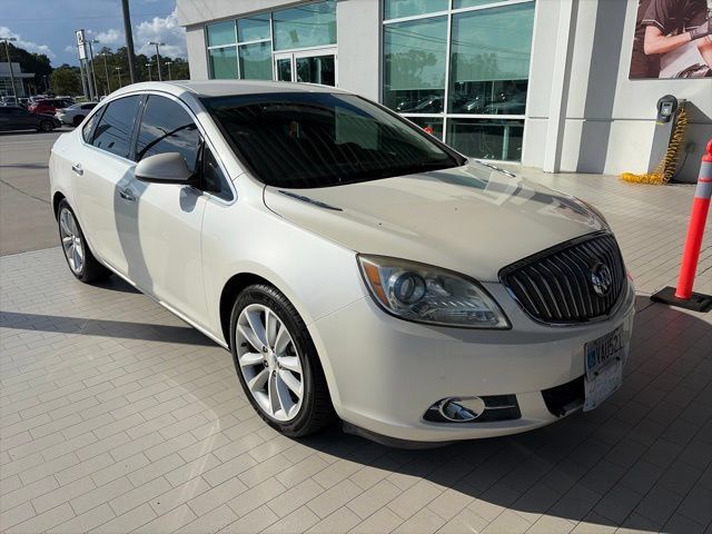 Used 2013 Buick Verano FWD image 1