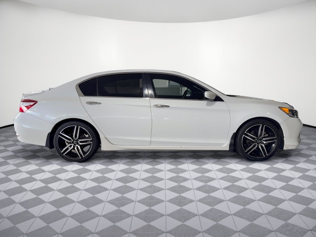 Used 2016 Honda Accord Sport image 6