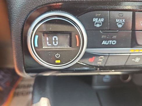 Used 2021 Ford Escape SE w/ Convenience Package AWD/4WD image 32