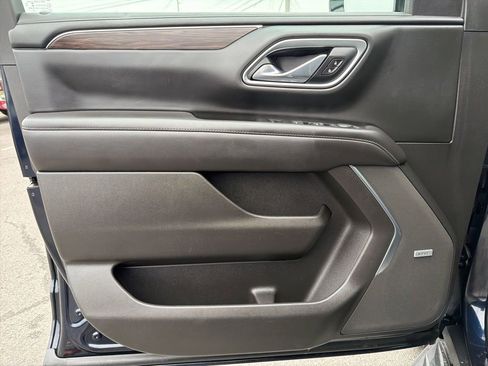 Used 2021 Chevrolet Tahoe LT w/ LT Signature Package image 35