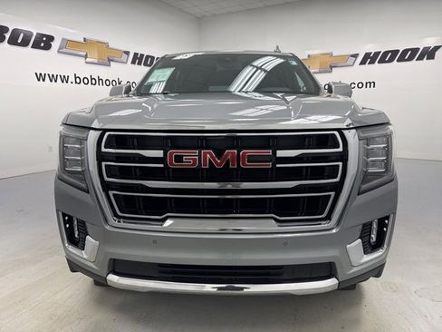 Used 2024 GMC Yukon SLT image 2