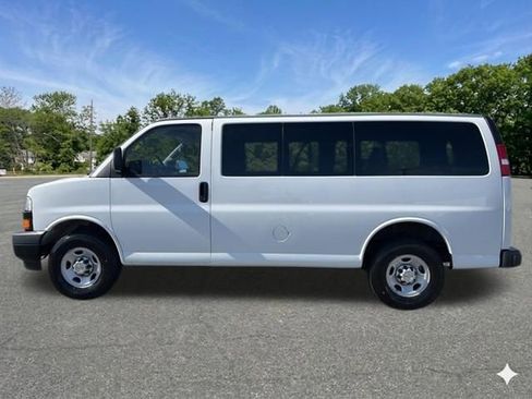 Used 2023 Chevrolet Express 3500 LS RWD image 4