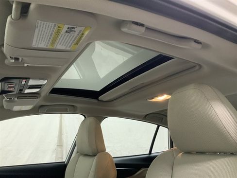 Used 2023 Subaru Impreza 2.0i Premium AWD/4WD image 32