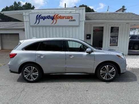 Used 2017 Acura MDX SH-AWD w/ Technology Package image 2