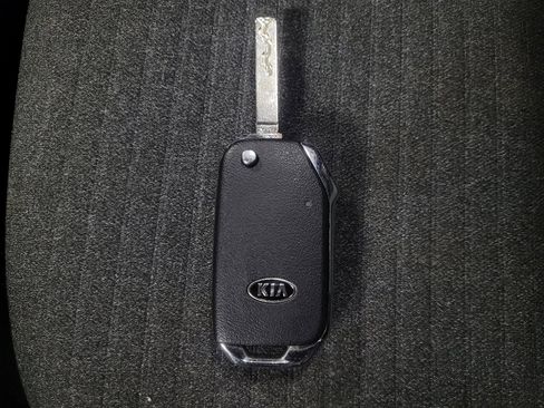 Used 2020 Kia Soul S image 32