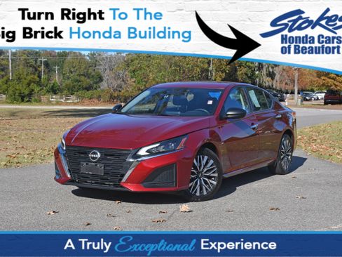 Used 2024 Nissan Altima 2.5 SV image 1