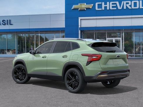 New 2026 Chevrolet Trax ACTIV w/ Sunroof Package FWD image 3