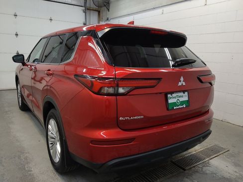 Used 2022 Mitsubishi Outlander ES FWD image 5