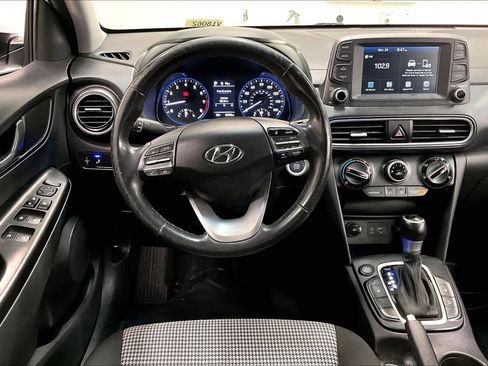 Used 2021 Hyundai Kona SEL image 8