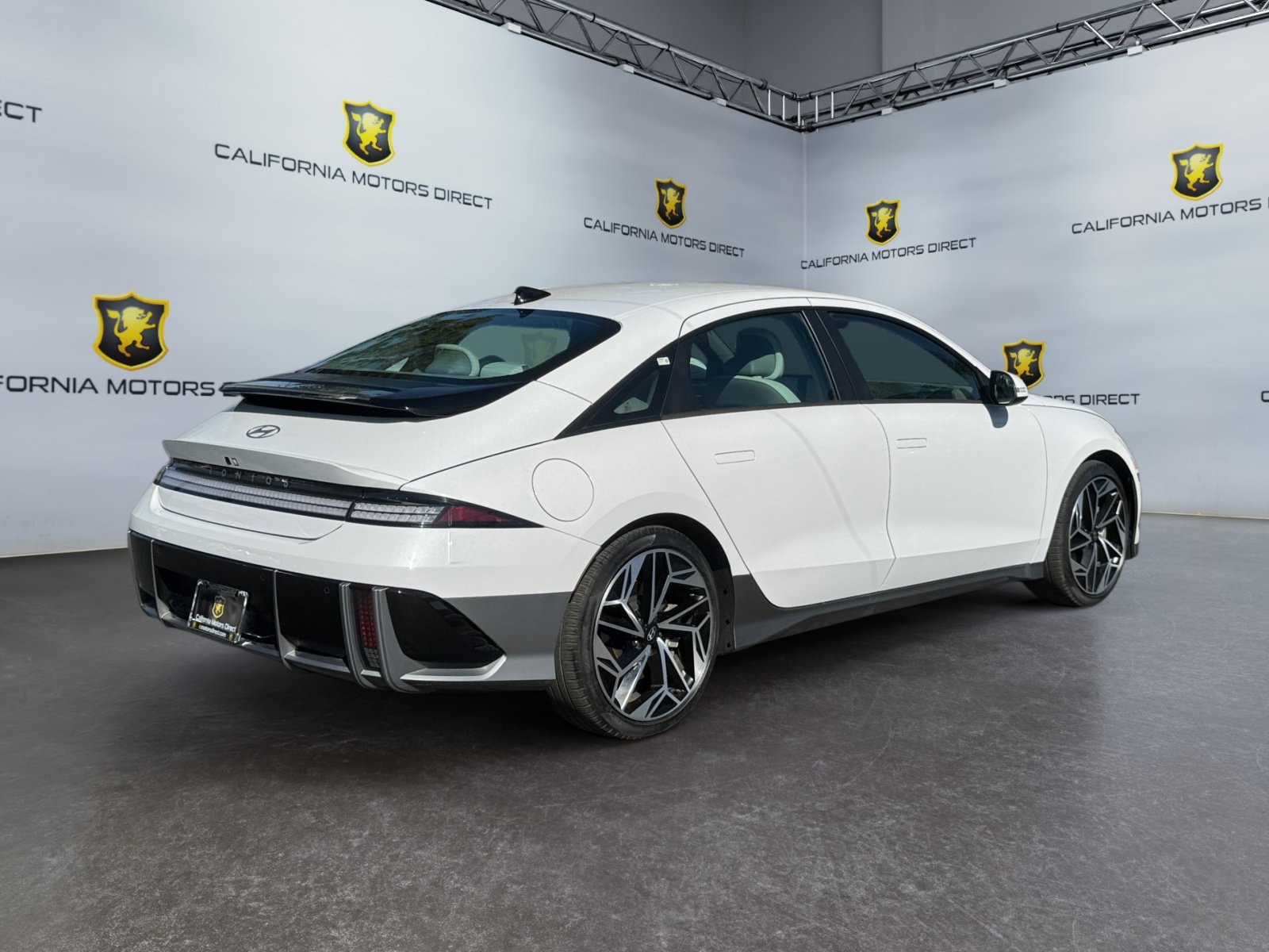 Used 2023 Hyundai Ioniq 6 SEL RWD image 5