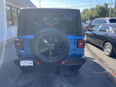 Used 2021 Jeep Wrangler Unlimited Sport AWD/4WD image 8