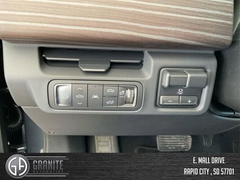 New 2025 GMC Sierra EV Denali AWD/4WD image 19