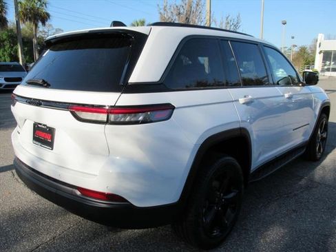 New 2026 Jeep Grand Cherokee Limited AWD/4WD image 7