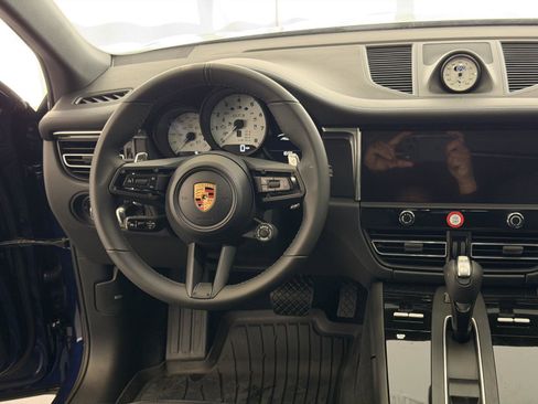 New 2026 Porsche Macan GTS image 20