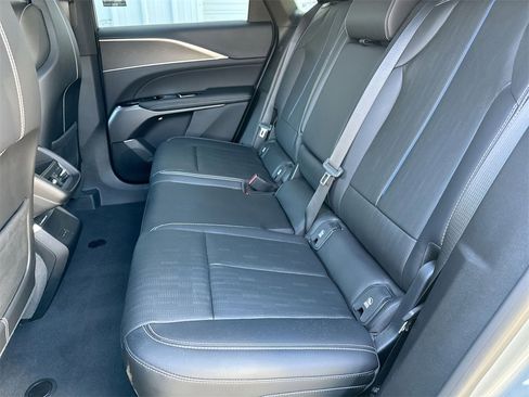 Used 2025 Cadillac Lyriq Sport image 29