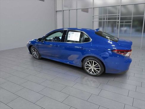 Certified 2023 Toyota Camry XLE w/ Cold Weather Package AWD/4WD image 6