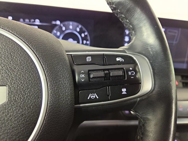 Certified 2025 Kia Sportage SX FWD image 22